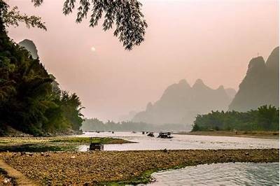 探索桂林阳朔：沉醉于山水间的抖音短视频精彩瞬间